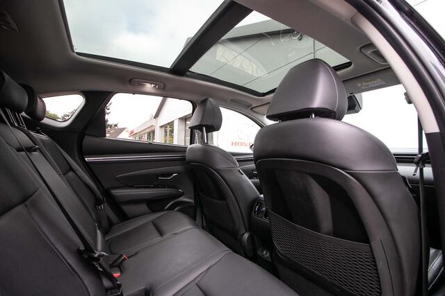Hyundai TUCSON 1.6 T-GDI PHEV Premium Sky 4WD All-in rijklaar prijs | Zwart leder | Schuif/-kanteldak | Stoelverw. + ventilatie