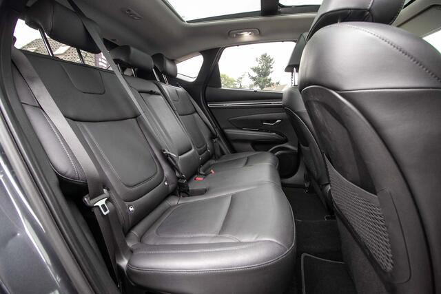 Hyundai TUCSON 1.6 T-GDI PHEV Premium Sky 4WD All-in rijklaar prijs | Zwart leder | Schuif/-kanteldak | Stoelverw. + ventilatie