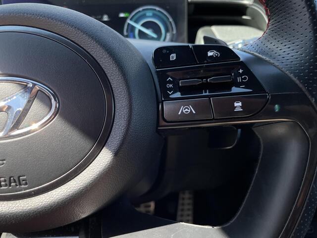 Hyundai TUCSON 1.6 T-GDI PHEV N Line Sky 4WD / Rondomzicht camera / Apple Carplay Android Auto / Adaptief cruise control / Trekgewicht 1350 Kg / Stuur- en Stoelverwarming / Elektrisch bedienbare stoelen - achterklep /