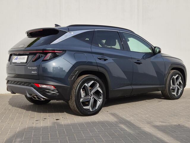 Hyundai TUCSON 1.6 T-GDI PHEV Plug-in Premium Sky 4WD Automaat / Glazen schuif- en kanteldak / Adaptief CC / Stuur- en Stoelverwarming / Rondom zicht camera / Elektrische achterklep / Stoelventilatie voor /