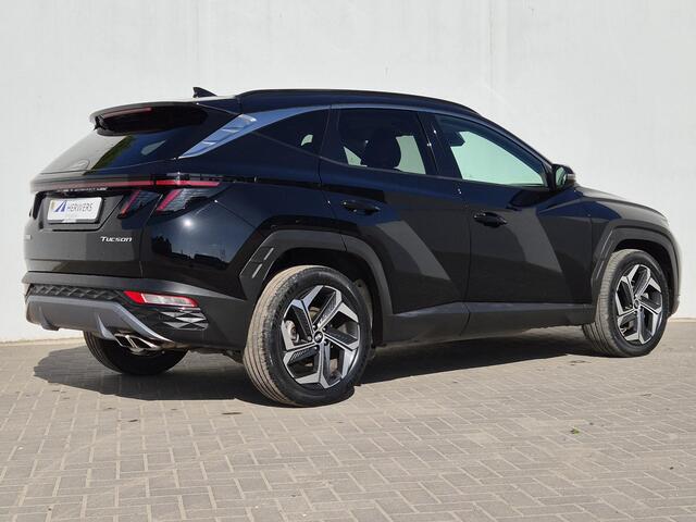 Hyundai TUCSON 1.6 T-GDI HEV 230Pk Comfort Smart Automaat / 1650kg Trekgewicht / Stuur- en Stoelverwarming / Achteruitrijcamera / Elektrische achterklep / Adaptief cruise control / Keyless Entry/Start /