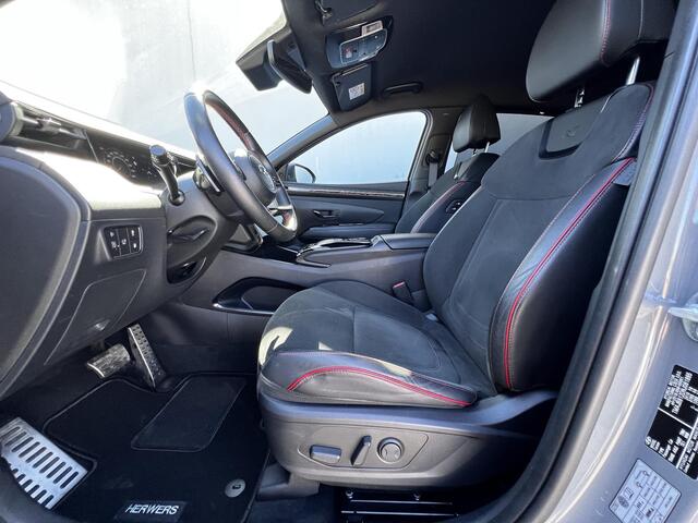 Hyundai TUCSON 1.6 T-GDI PHEV N Line 4WD 265 pk Automaat / Dealer onderhouden / Camera 360° / Apple Carplay Android Auto / Adaptief CC / Trekgewicht 1350 Kg / Stoelventilatie / Stuur- en Stoelverwarming / Elektrisch bedienbare stoelen - achterklep /