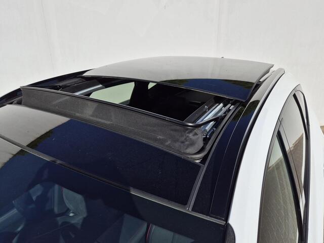Hyundai TUCSON 1.6 T-GDI PHEV Plug-in N Line Sky 4WD Automaat / Rondomzicht camera / Apple Carplay Android Auto / Trekhaak Afneembaar / Trekgewicht 1350 Kg / Stoelventilatie / Stuur- en Stoelverwarming / Elektrisch bedienbare stoelen - achterklep /