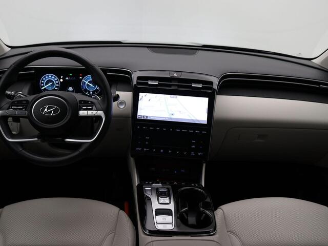 Hyundai TUCSON 1.6 T-GDI HEV Premium AUTOMAAT / 1650KG Trekgewicht / NL Auto / 1ste Eigenaar / Historie bekend / Bestuurdersstoel Elektrisch met geheugen functie / Navigatie / Lederen bekleding / Blindspot Camera /