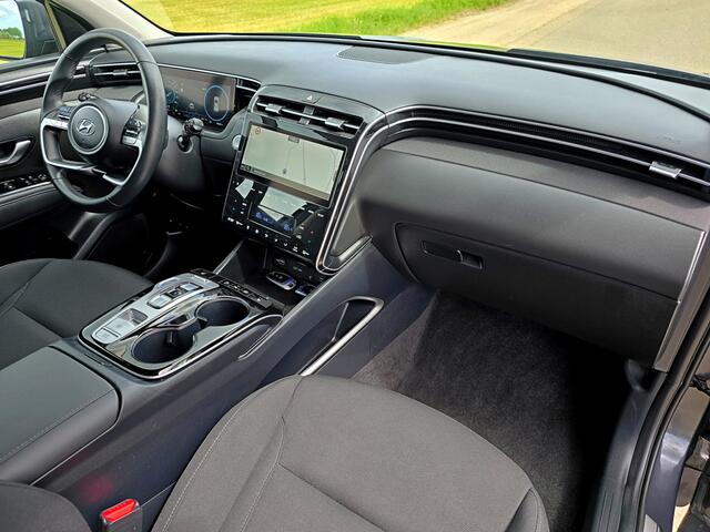Hyundai TUCSON 1.6 T-GDI HEV Comfort Smart - 180 Pk - Euro 6 - ParkeerCamera - StoelVerwarming