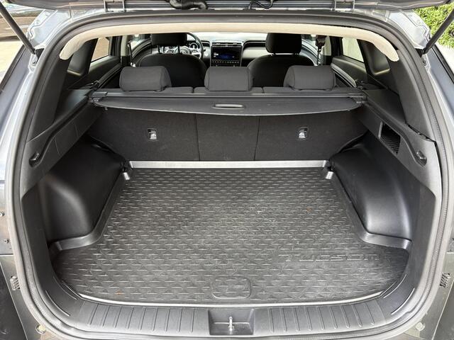 Hyundai TUCSON 1.6 T-GDI HEV 230 PK Comfort | 1650 kg trekvermogen | Geïntegreerde navigatiesysteem | Lichtmetalen velgen 19'' | Android Auto& Apple Carplay |