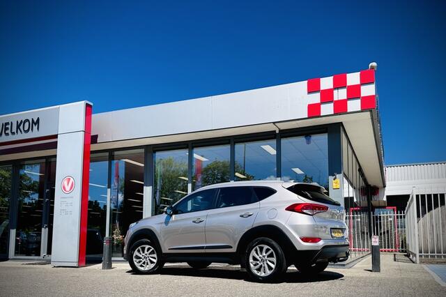 Hyundai TUCSON 1.6 GDi Anniversary Edition / TREKHAAK / CAMERA / CLIMA