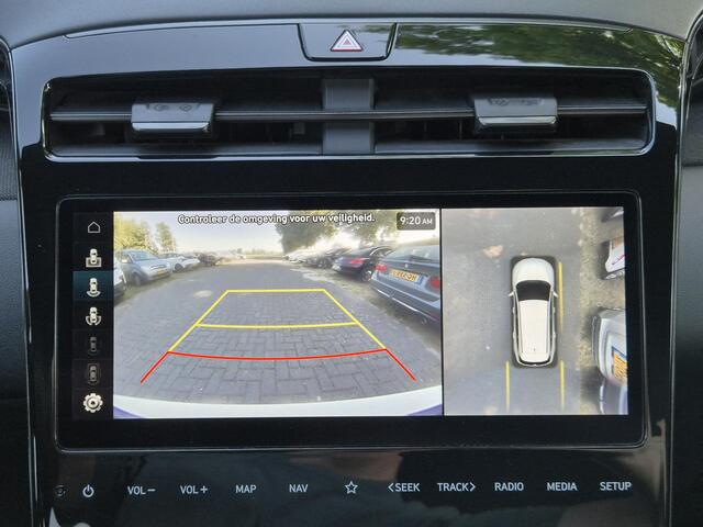 Hyundai TUCSON 1.6 T-GDI PHEV Plug-in N Line Sky 4WD Automaat / Accu SoH 100% / Glazen schuif- en kanteldak / Apple Carplay Android Auto / Stuur- en Stoelverwarming / Rondomzicht camera / Elektrische achterklep / Trekgewicht 1350kg /