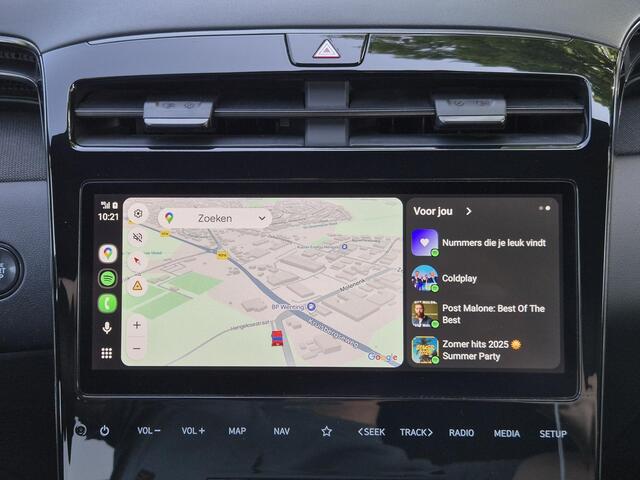 Hyundai TUCSON 1.6 T-GDI PHEV Plug-in N Line Sky 4WD Automaat / Accu SoH 100% / Glazen schuif- en kanteldak / Apple Carplay Android Auto / Stuur- en Stoelverwarming / Rondomzicht camera / Elektrische achterklep / Trekgewicht 1350kg /
