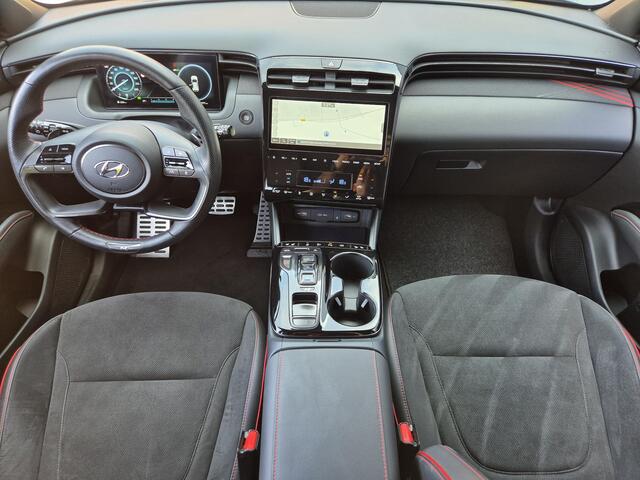 Hyundai TUCSON 1.6 T-GDI PHEV Plug-in N Line 4WD Automaat / Accu SoH 100% / Rondomzicht camera / Apple Carplay Android Auto / Trekgewicht 1350 Kg / Stoelventilatie / Stuur- en Stoelverwarming / Elektrisch bedienbare stoelen - achterklep /
