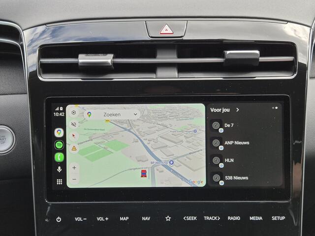 Hyundai TUCSON 1.6 T-GDI PHEV Plug-in Premium 4WD Automaat / Apple Carplay Android Auto / Afneembare Trekhaak / Trekgewicht 1350 kg / Stuur- en Stoelverwarming / Elektrische achterklep /