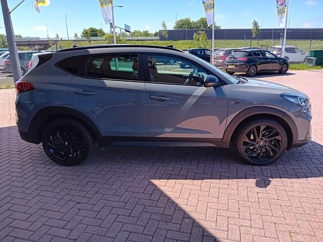 Hyundai TUCSON 1.6 T-GDI 4WD N-Line Automaat, Airco(automatisch) Carplay, Pano schuif kantel dak, Elektronische achterklep, Verwarmd stuurwiel, Navigatie, Parkeersensoren, Camera, Rijbaan detector, Dode hoekdetector, Krell audio systeem, Keyless, en nog veel veel meer Z