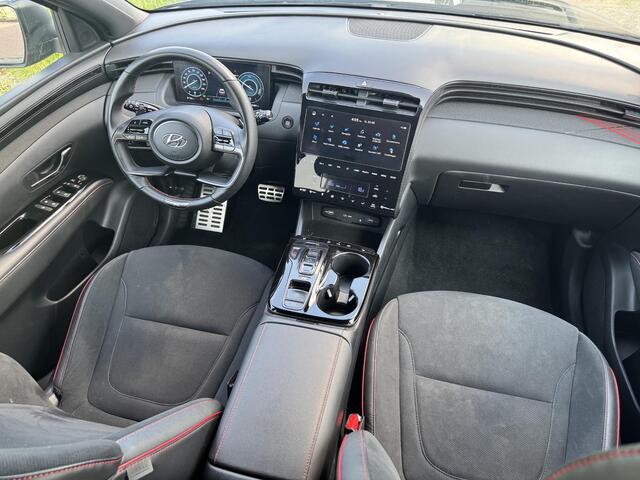 Hyundai TUCSON 1.6 T-GDI 230PK HEV N Line | 1650 kg trekvermogen | Geïntegreerde navigatiesysteem | Stoelverwarming | Android Auto & Apple Carplay | 19'' Lichtmetalen velgen |
