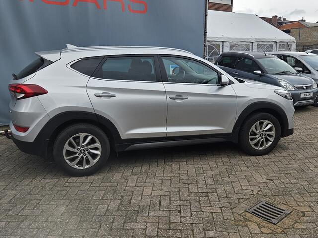 Hyundai TUCSON 1.6 GDi Comfort NAVI TEL LANE ASSIST PDC TREKHAAK SPORTSTOELEN