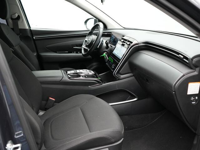Hyundai TUCSON 1.6 T-GDI Comfort 4WD 265pk Plug In Hybrid Dealer O.H. PHEV | Sportstoelen Verwarmd | Navigatie | Camera | Apple Carplay | DAB | L.M. 19" | Climate Control | Virtual |