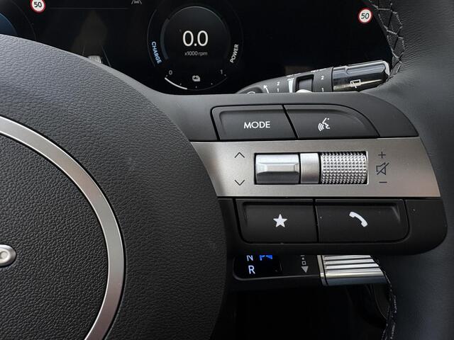 Hyundai TUCSON 1.6 T-GDI PHEV Comfort Smart / Navigatie / Airco / Cruise Control / Lederen/stof bekleding / Stoel en Stuurverwarming /