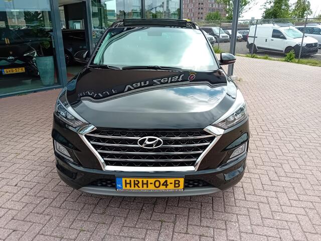 Hyundai TUCSON 1.6 T-GDI 4WD Comfort Automaat, Airco(Automatisch), Carplay/Android auto, Navigatie, Panorama schuifdak, Stoelverwarming, Stuurwiel verwarmd, Parkeersensoren, Camera, Elektrische ramen en spiegels, Goed onderhouden nette auto, BOVAG