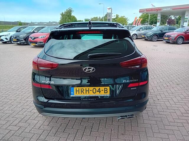 Hyundai TUCSON 1.6 T-GDI 4WD Comfort Automaat, Airco(Automatisch), Carplay/Android auto, Navigatie, Panorama schuifdak, Stoelverwarming, Stuurwiel verwarmd, Parkeersensoren, Camera, Elektrische ramen en spiegels, Goed onderhouden nette auto, BOVAG