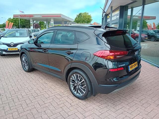Hyundai TUCSON 1.6 T-GDI 4WD Comfort Automaat, Airco(Automatisch), Carplay/Android auto, Navigatie, Panorama schuifdak, Stoelverwarming, Stuurwiel verwarmd, Parkeersensoren, Camera, Elektrische ramen en spiegels, Goed onderhouden nette auto, BOVAG