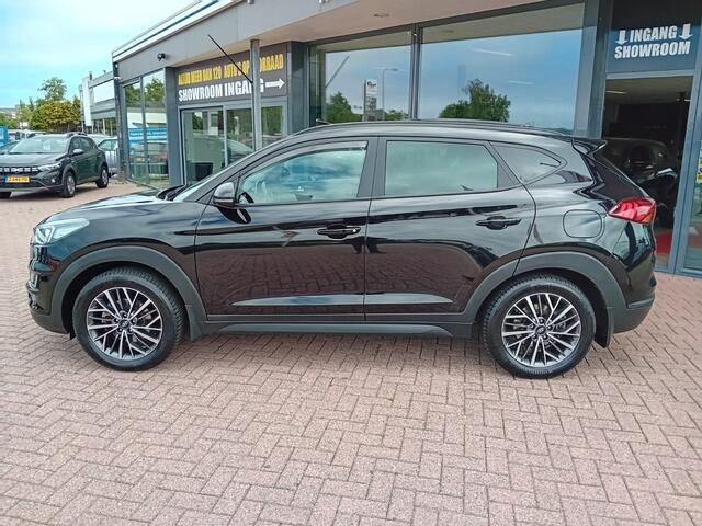 Hyundai TUCSON 1.6 T-GDI 4WD Comfort Automaat, Airco(Automatisch), Carplay/Android auto, Navigatie, Panorama schuifdak, Stoelverwarming, Stuurwiel verwarmd, Parkeersensoren, Camera, Elektrische ramen en spiegels, Goed onderhouden nette auto, BOVAG