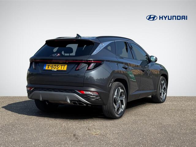 Hyundai TUCSON 1.6 T-GDI PHEV Premium 4WD | Vol-Leder | Digitaal Instrumentenpaneel | Adapt. Cruise Control | Apple Carplay/Android Auto | Stoelverwarming | Dodehoek Detectie | 360° Camera | Rijklaarprijs!