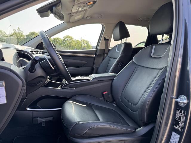 Hyundai TUCSON 1.6 T-GDI PHEV Premium 4WD | Vol-Leder | Digitaal Instrumentenpaneel | Adapt. Cruise Control | Apple Carplay/Android Auto | Stoelverwarming | Dodehoek Detectie | 360° Camera | Rijklaarprijs!