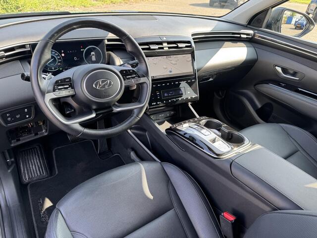 Hyundai TUCSON 1.6 T-GDI PHEV Premium 4WD | Vol-Leder | Digitaal Instrumentenpaneel | Adapt. Cruise Control | Apple Carplay/Android Auto | Stoelverwarming | Dodehoek Detectie | 360° Camera | Rijklaarprijs!