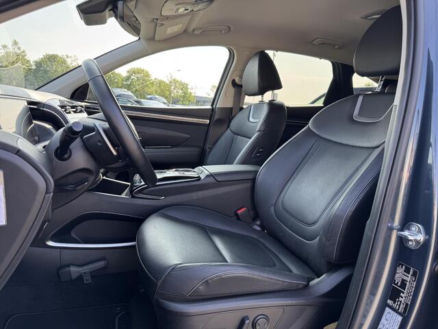 Hyundai TUCSON 1.6 T-GDI PHEV Premium 4WD | Vol-Leder | Digitaal Instrumentenpaneel | Adapt. Cruise Control | Apple Carplay/Android Auto | Stoelverwarming | Dodehoek Detectie | 360° Camera | Rijklaarprijs!