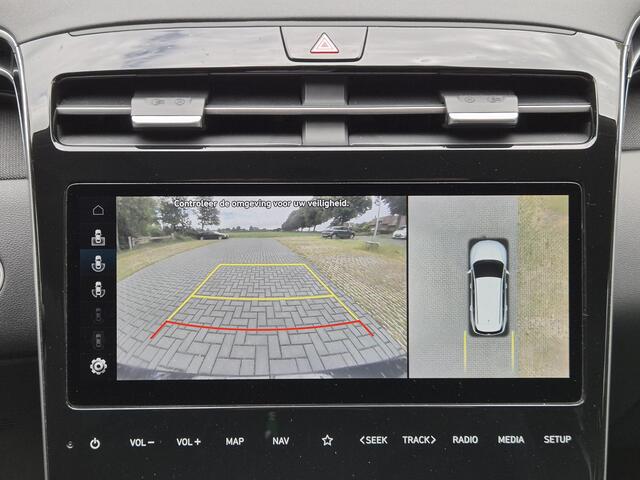 Hyundai TUCSON 1.6 CRDi 48V Premium Sky Automaat / Glazen schuif- en kanteldak / Trekgewicht 1650 kg / Apple Carplay Android Auto / Elektrische achterklep/ Adaptief cruise control /