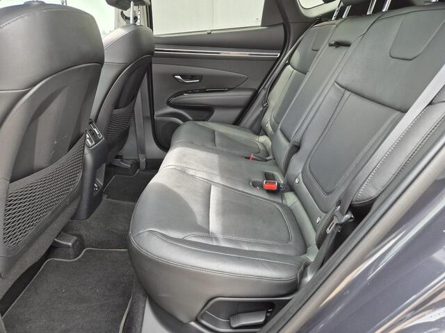 Hyundai TUCSON 1.6 CRDi 48V Premium Sky Automaat / Glazen schuif- en kanteldak / Trekgewicht 1650 kg / Apple Carplay Android Auto / Elektrische achterklep/ Adaptief cruise control /
