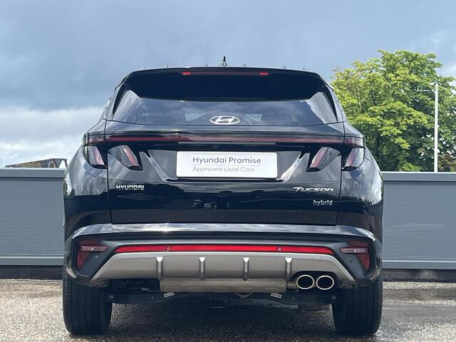Hyundai TUCSON 1.6 T-GDI HEV 230 PK N Line | 1650 kg trekvermogen | Geïntegreerde navigatiesysteem | Stoelverwarming | Android Auto & Apple Carplay | 19'' Lichtmetalen velgen |