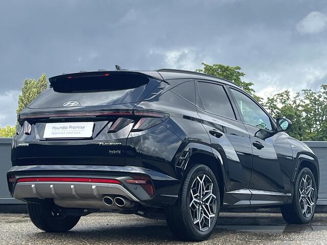 Hyundai TUCSON 1.6 T-GDI HEV 230 PK N Line | 1650 kg trekvermogen | Geïntegreerde navigatiesysteem | Stoelverwarming | Android Auto & Apple Carplay | 19'' Lichtmetalen velgen |