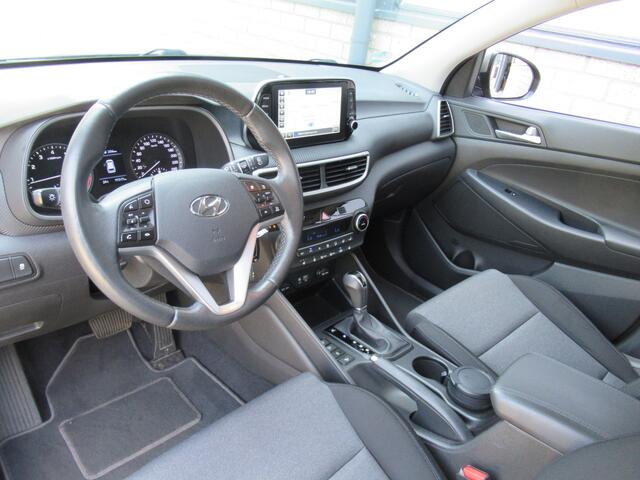 Hyundai TUCSON 1.6 T-GDI 177 PK Automaat 2e eigen | tr.haak | navi | camera | 18 "inch | stoel + stuur verw