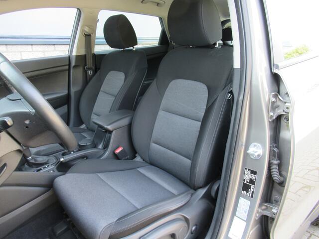 Hyundai TUCSON 1.6 T-GDI 177 PK Automaat 2e eigen | tr.haak | navi | camera | 18 "inch | stoel + stuur verw