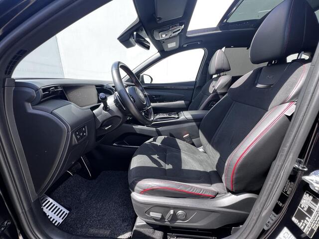 Hyundai TUCSON 1.6 T-GDI PHEV N Line Sky 265 4WD Automaat / Dealer onderhouden / Elektr. stoelen en klep / Trekgewicht 1.350 kg / Schuif-kanteldak / Stoelventilatie / Stuur- en stoelverwarming /Adapt. CC /