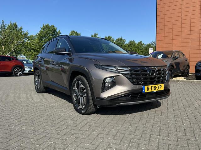 Hyundai TUCSON 1.6 T-GDI PHEV Premium 4WD | Trekhaak | Vol-Leder | Adapt. Cruise Control | Apple Carplay/Android Auto | Stoelverwarming | Dodehoek Detectie | 360° Camera | Rijklaarprijs!