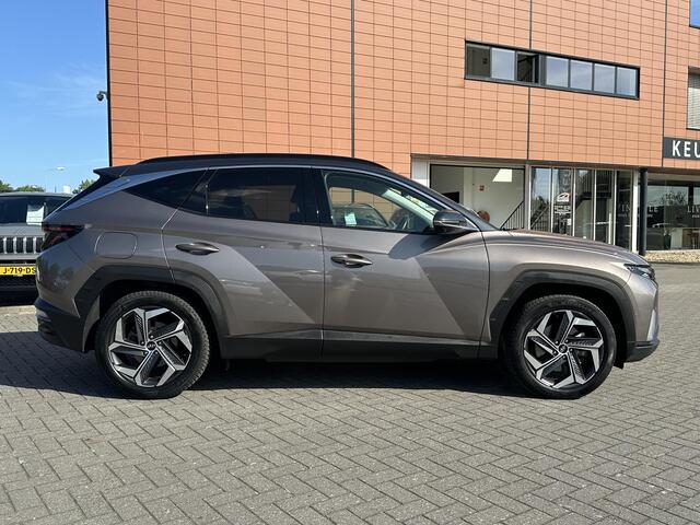 Hyundai TUCSON 1.6 T-GDI PHEV Premium 4WD | Trekhaak | Vol-Leder | Adapt. Cruise Control | Apple Carplay/Android Auto | Stoelverwarming | Dodehoek Detectie | 360° Camera | Rijklaarprijs!
