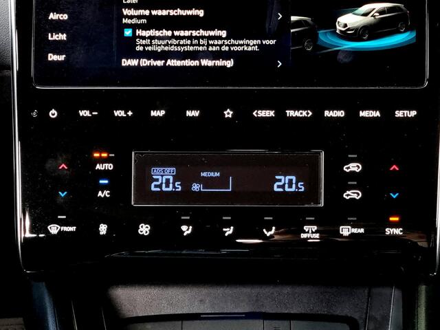 Hyundai TUCSON 1.6 T-GDI PHEV Comfort Smart 4WD / Trekhaak ( 1.350 kg ) / Apple carplay / Android auto / Stoelverwarming / Elektrische kofferbak /