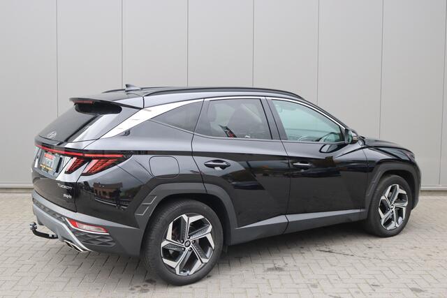 Hyundai TUCSON 1.6 T-GDI PHEV 265PK 4WD Comfort Smart Trekhaak/Navigatie/Camera/Winter-pack/Adaptive-cruise