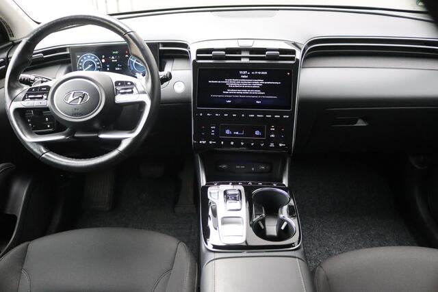 Hyundai TUCSON 1.6 T-GDI PHEV 265PK 4WD Comfort Smart Trekhaak/Navigatie/Camera/Winter-pack/Adaptive-cruise