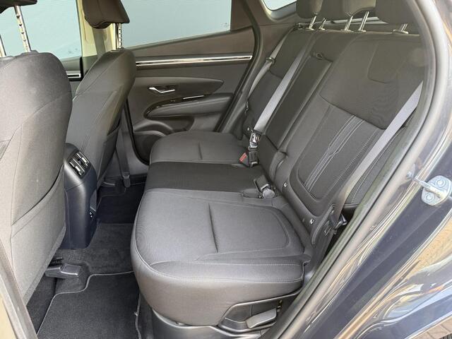 Hyundai TUCSON 1.6 T-GDI HEV Comfort Smart / Eerste Eigenaar / Dealer Onderhouden / Navigatie / Stoel+Stuur Verwarming / Achteruitrij Camera / Elektrische Achterklep /