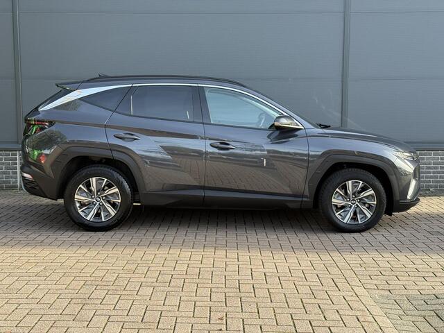 Hyundai TUCSON 1.6 T-GDI HEV Comfort Smart / Eerste Eigenaar / Dealer Onderhouden / Navigatie / Stoel+Stuur Verwarming / Achteruitrij Camera / Elektrische Achterklep /