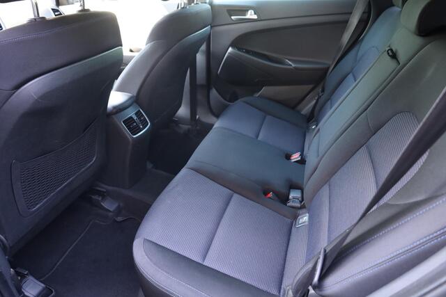 Hyundai TUCSON 1.6 GDi Comfort CAMERA TREKHAAK 4xSTOELVERWARMING DAB NAVI CRUISE 2xPDC CLIMA 17"LMV NAP