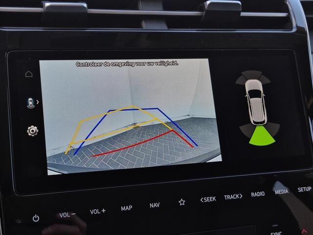 Hyundai TUCSON 1.6 T-GDI PHEV Premium 4WD / Trekhaak (Trekgewicht 1.350kg) / Stuur- en Stoelverwarming / Stoelverkoeling / Adaptieve Cruise Control / 360° Camera / Climate Control / Navigatie full map / Apple Carplay & Android Auto / Elektrisch Verstelbare Voorstoelen m