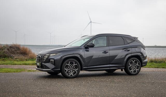 Hyundai TUCSON 1.6 T-GDI HEV N Line Sky AUTOMAAT / STOEL VERWARMING + KOELING / PANO / CAMERA