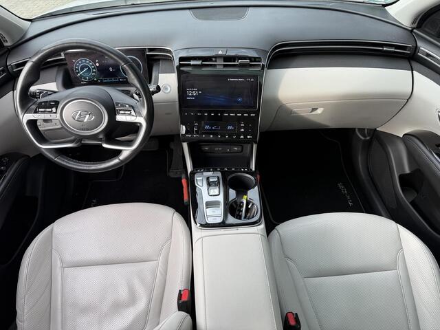 Hyundai TUCSON 1.6 T-GDI PHEV Premium Sky 4WD / Glazen Schuif Kantel Dak / Stoelventilatie / Stoelverwarming / Stuurwiel Verwarming / Memory Seats