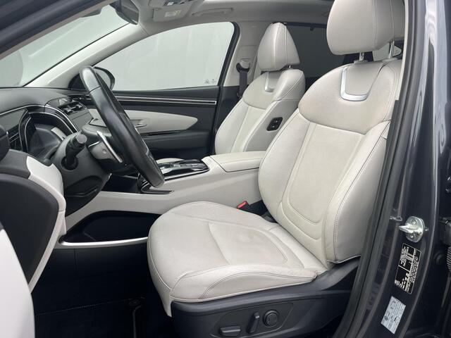 Hyundai TUCSON 1.6 T-GDI PHEV Premium 4WD / Afneembare Trekhaak (1350kg) / Schuif- Kanteldak / Apple Carplay/Android Auto / Rondzichtcamera / Stoelverwarming / Stoelventilatie / Elektrisch Verstelbare Voorstoelen / Adaptieve Cruise Control /