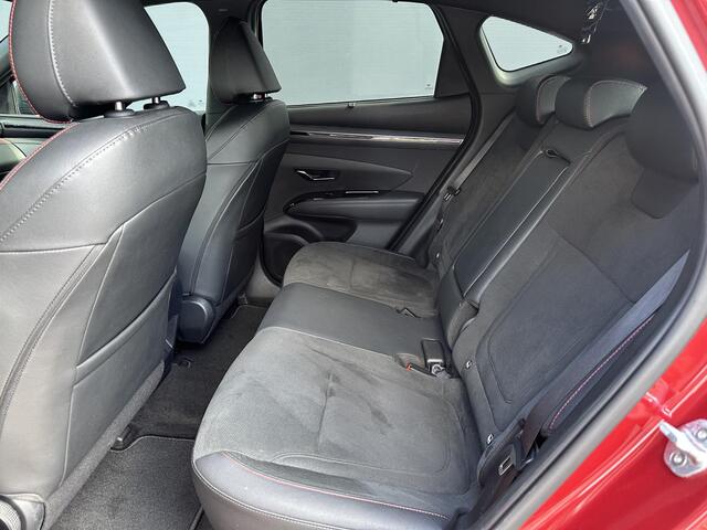 Hyundai TUCSON 1.6 T-GDI PHEV N Line 4WD / tot 10-2026 Fabrieksgarantie / Dealer onderhouden / Trekgewicht 1.350 Kg / Accu SoH 100% / Camera / Adaptief CC / Stuur- en Stoelverwarming / Elektrische klep / Apple Carplay Android Auto /