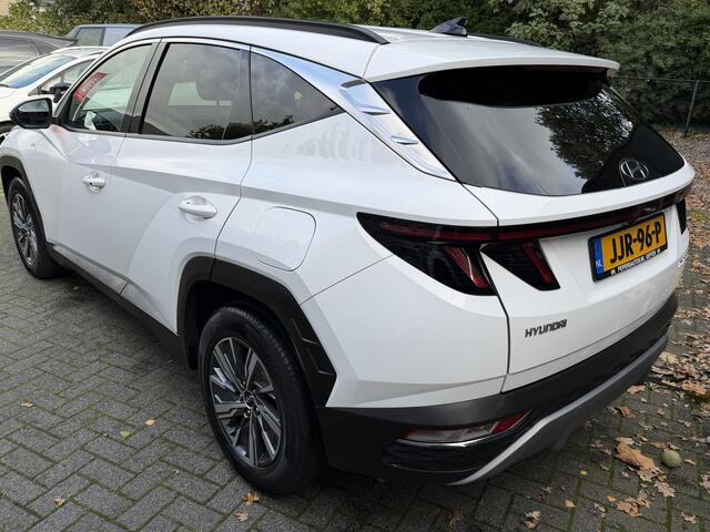 Hyundai TUCSON 16 T GDI MHEV Comfort Adap. Cruise Camera 1650 Trekgewicht Elek. A. Klep