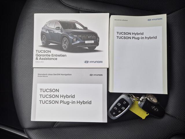 Hyundai TUCSON 1.6 T-GDI HEV Premium Sky Automaat / Allseason banden / Trekgewicht 1650 kg / Elektrische achterklep / Glazen schuif- en kanteldak / Stuur-, Stoel en Achterbank verwarming / Adaptief CC / Stoelventilatie /